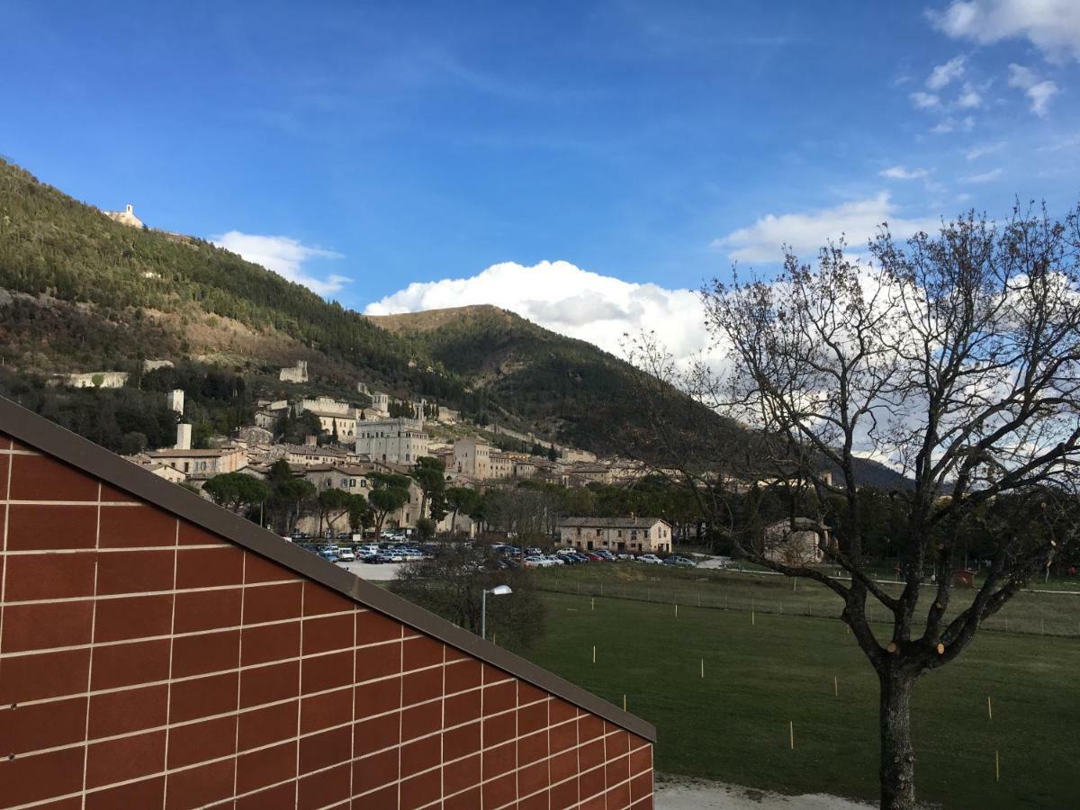Happy House Gubbio Exterior foto